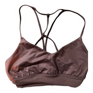 Alo Yoga - Lavish sports bra in Rosewood